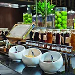 Hotel Hilton Maslak 4*