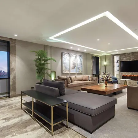 Hilton Maslak Hotel 5*