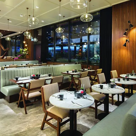 Hilton Maslak ホテル イスタンブール