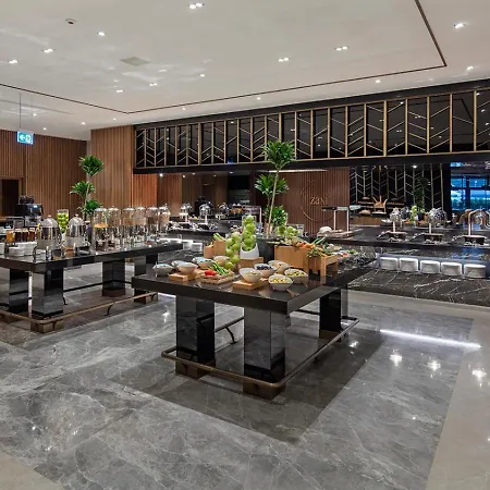 Hilton Maslak ホテル イスタンブール