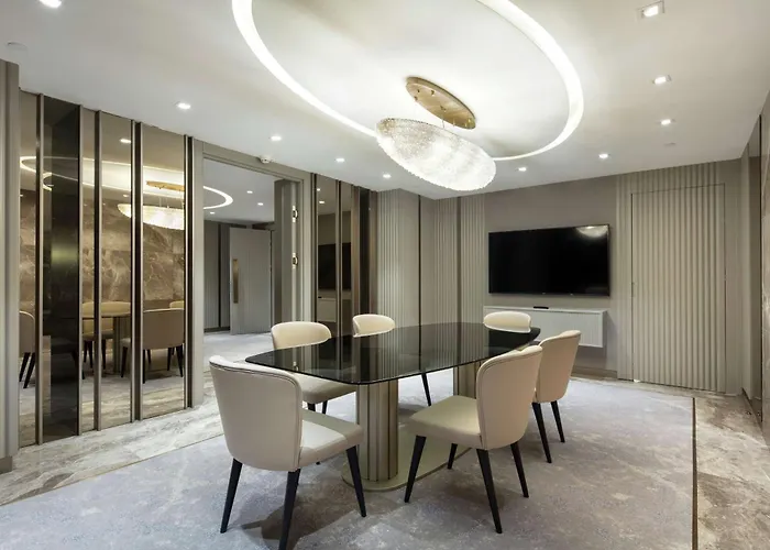 Hilton Maslak מלון 5*