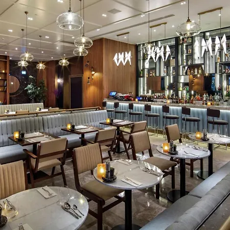 Hilton Maslak 5* Istanbul