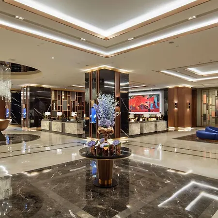 Hilton Maslak Otel 5*