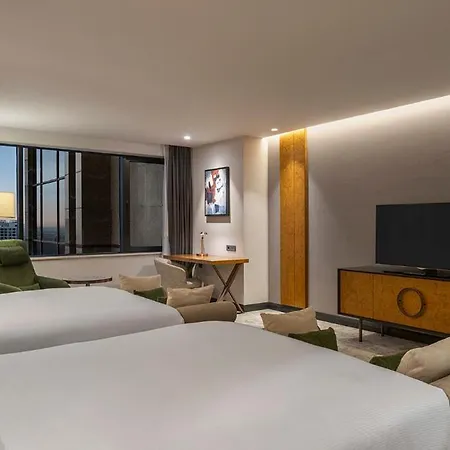 Hilton Maslak