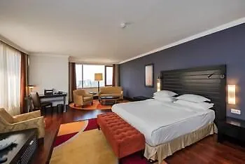 Hilton Maslak Hotel 5*