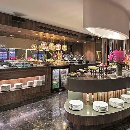Hilton Maslak 4* Стамбул