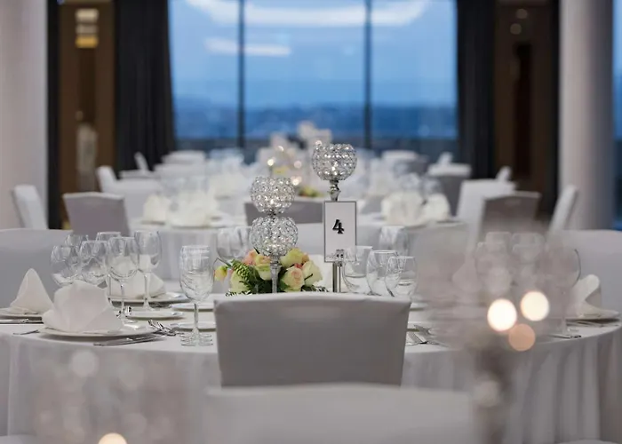 Hilton Maslak Отель