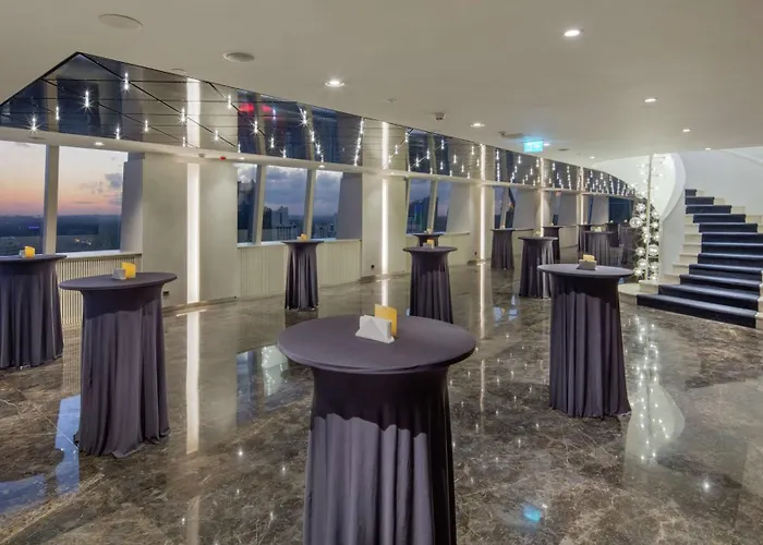 Отель Hilton Maslak 5*