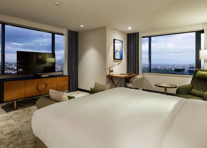 Hilton Maslak 5* Стамбул