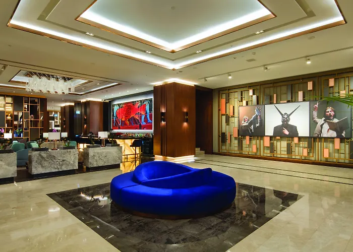 Отель Hilton Maslak 5*