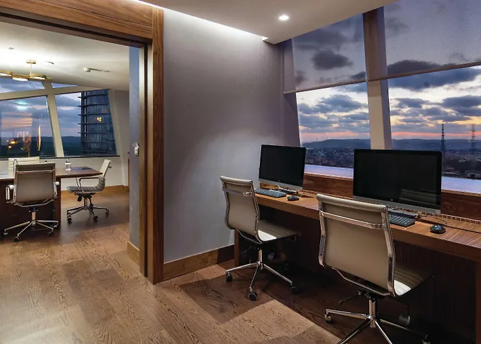 Отель Hilton Maslak Стамбул