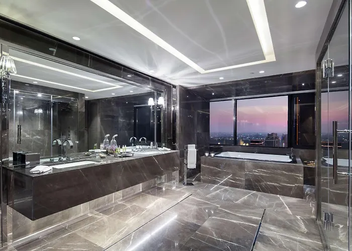 Hilton Maslak 5* Стамбул