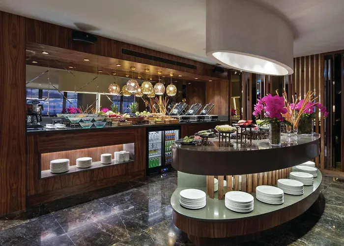 Hilton Maslak Hotel 5*